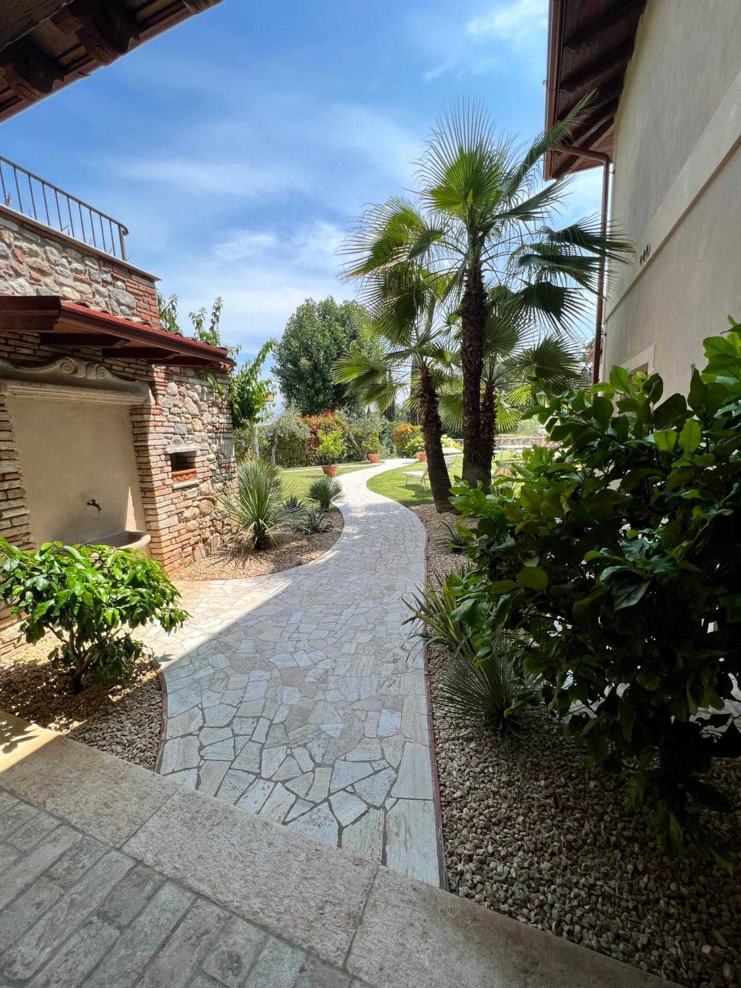 Villa Mario Resort Saló Exterior foto